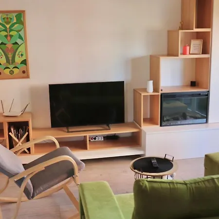 Ava Iris 5 *